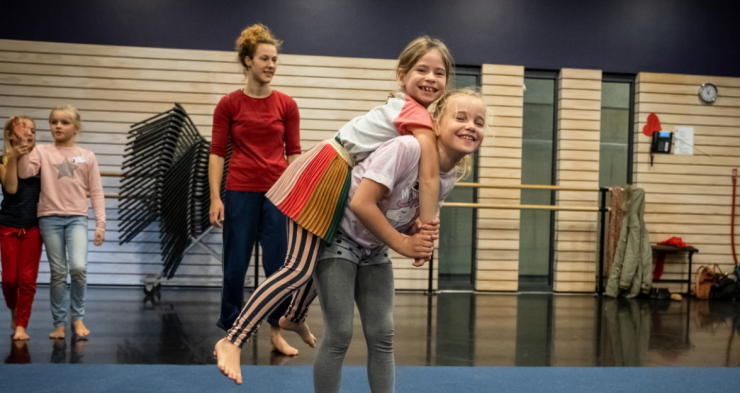 Elke dag van de Zomerweek die Factorium viert start met een ochtend vol workshops voor kinderen en staat dan in het teken van dans, muziek, theater, musical, urban, techniek en zelfs de natuur.