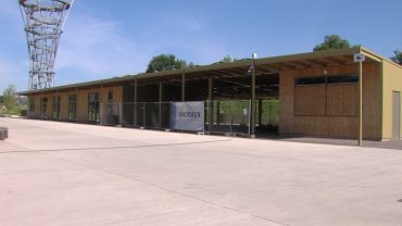 Sinds het Spoorpark weer open is, is er vaak overlast vanuit de overkapping. Denk dan aan geluidsoverlast, zwerfafval en zelfs vandalisme.