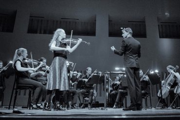 Op 15 april strijden vier jonge Tilburgse solisten om de ‘Young Classical Talent Award’ (YCTA). Het concert wordt live uitgezonden op de Facebookpagina’s van Kamerata Zuid en Omroep Tilburg.