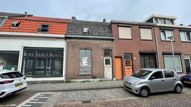 Een van de verwaarloosde panden in Tilburg