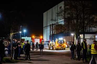 Hulpdiensten in actie bij de ammoniaklek in GXO logistics